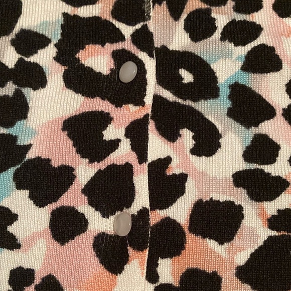 Cable & Gauge Multicolor Leopard Print Sweater - Picture 5 of 6